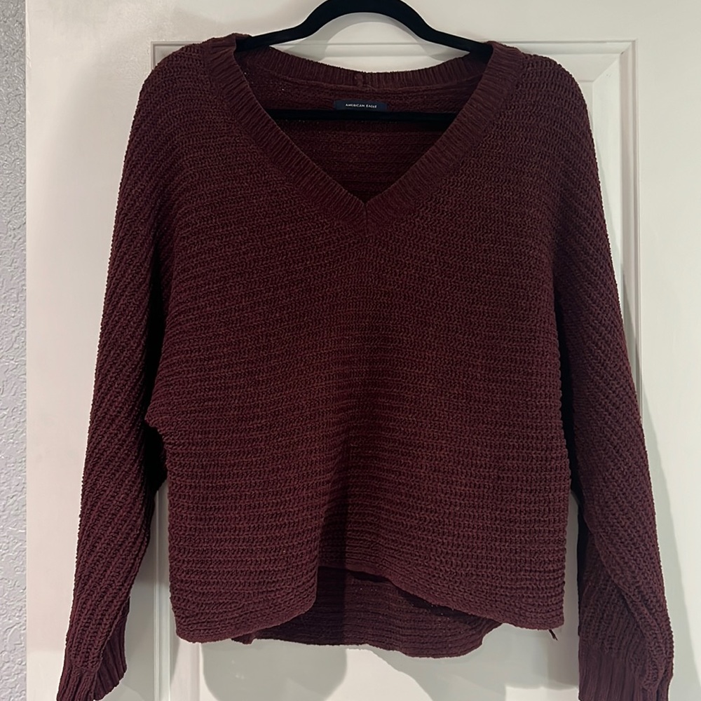 Burgundy cropped long sleeve sweater